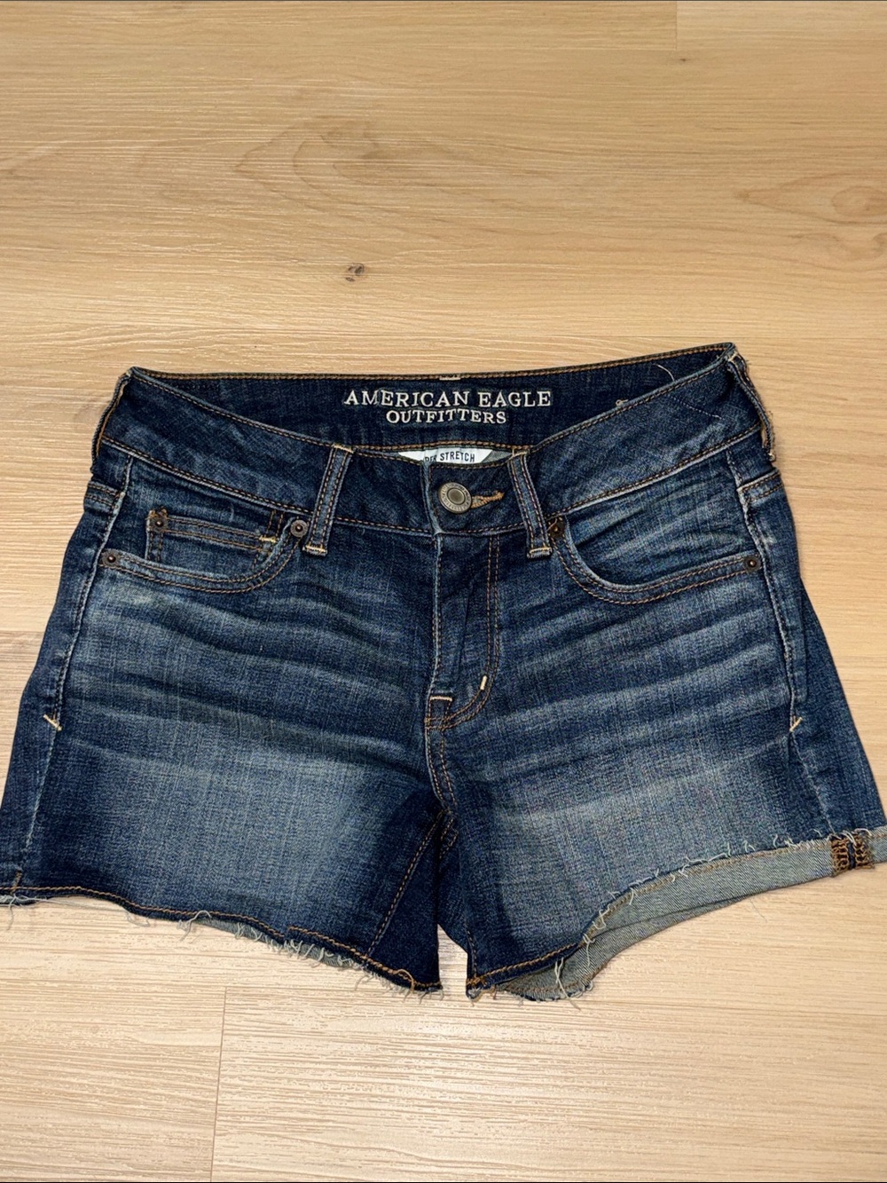 American Eagle Women's Dark Blue Denim Super Stretch Shorties Size 4